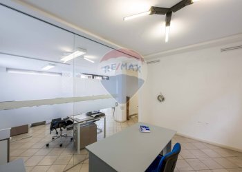 Ufficio - Commercial Premises VIA ARCIPRETE ROTA
 
26/28, Lallio - photo 17