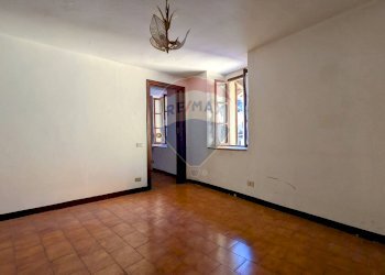 Stanza vuota - Casa semi indipendente Costa Volpino - foto 7