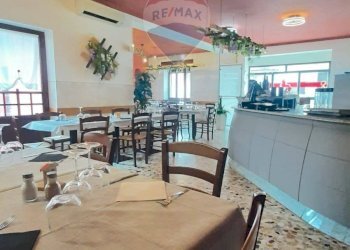 Sala da pranzo - Commercial Premises via Nazario Sauro
 
25, Sillavengo - photo 5