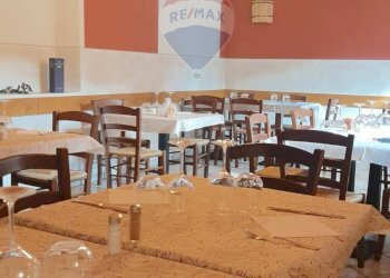 Sala da pranzo - Commercial Premises via Nazario Sauro
 
25, Sillavengo - photo 8