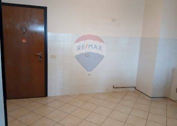 Stanza vuota - Bilocale via scalina
 
28, Garlasco - foto 5