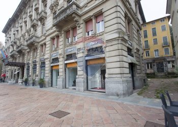 Edificio all\'aperto - Shop Largo Roma
 
3, Salsomaggiore Terme - photo 4