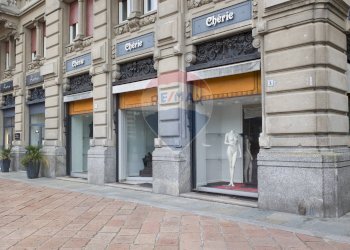 Edificio all\'aperto - Shop Largo Roma
 
3, Salsomaggiore Terme - photo 6