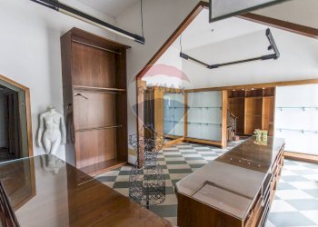 Ricezione / Lobby - Shop Largo Roma
 
3, Salsomaggiore Terme - photo 16