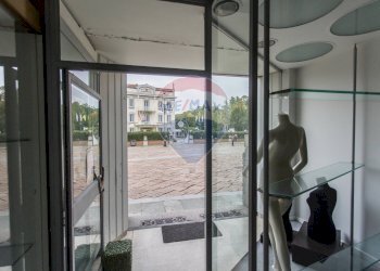 Dettagli - Shop Largo Roma
 
3, Salsomaggiore Terme - photo 28