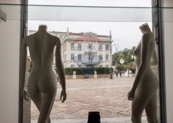 Edificio all\'aperto - Shop Largo Roma
 
3, Salsomaggiore Terme - photo 29