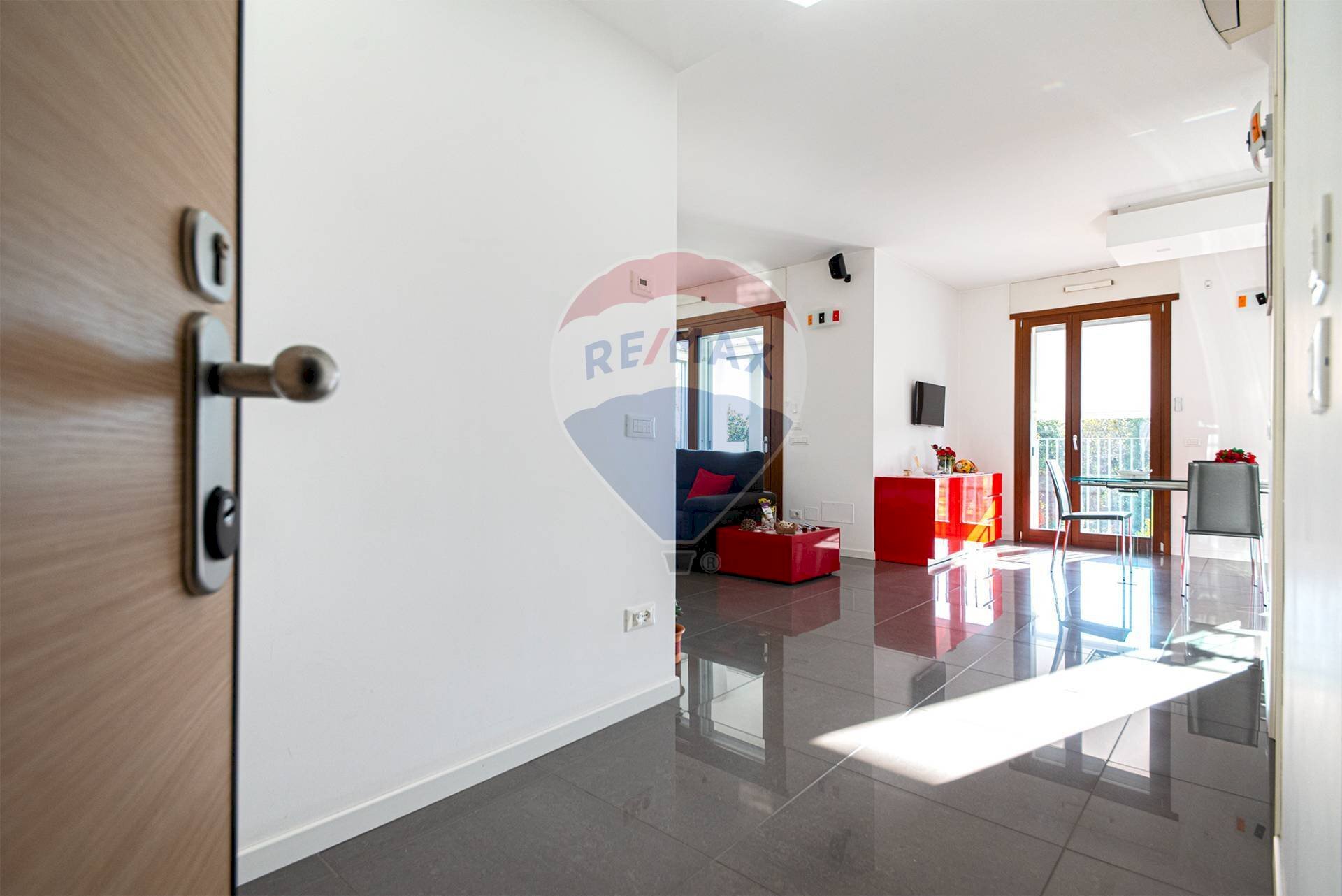 Stanza vuota - Trilocale Pero - foto 3