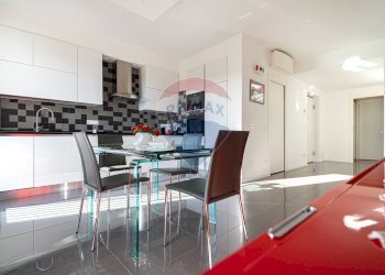 Cucina - Trilocale Pero - foto 8