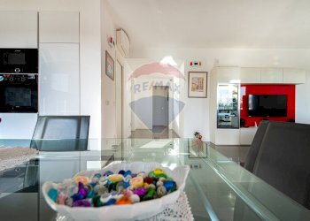 Cucina - Trilocale Pero - foto 9