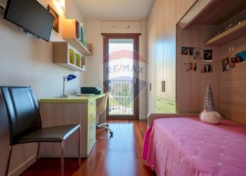 Camera / camera da letto - Trilocale Pero - foto 18