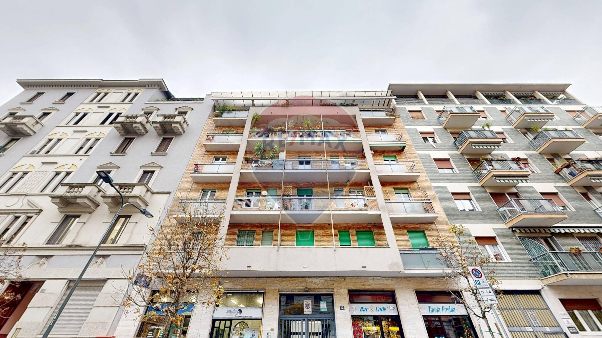 Edificio all\'aperto - Quadrilocale Via Rovereto
 
12, Milano - foto 1