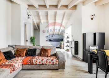 Sala da pranzo - Villa VIA SEMPIONE
 
90, Olgiate Olona - foto 4