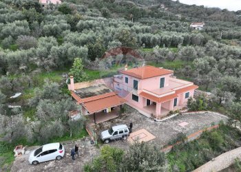 Casa all\'aperto - Casa indipendente CONTRADA CALABRETTO
 
194, Itri - foto 24