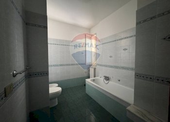 Bagno - Appartamento Corso Vittorio Emanuele
 
670, Villabate - foto 18