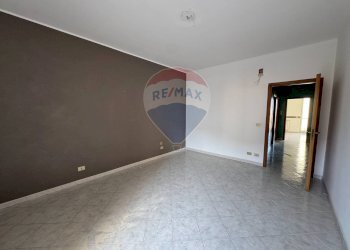 Stanza vuota - Appartamento Corso Vittorio Emanuele
 
670, Villabate - foto 21