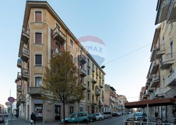 Edificio all\'aperto - Appartamento via Leinì
 
78, Torino - foto 1