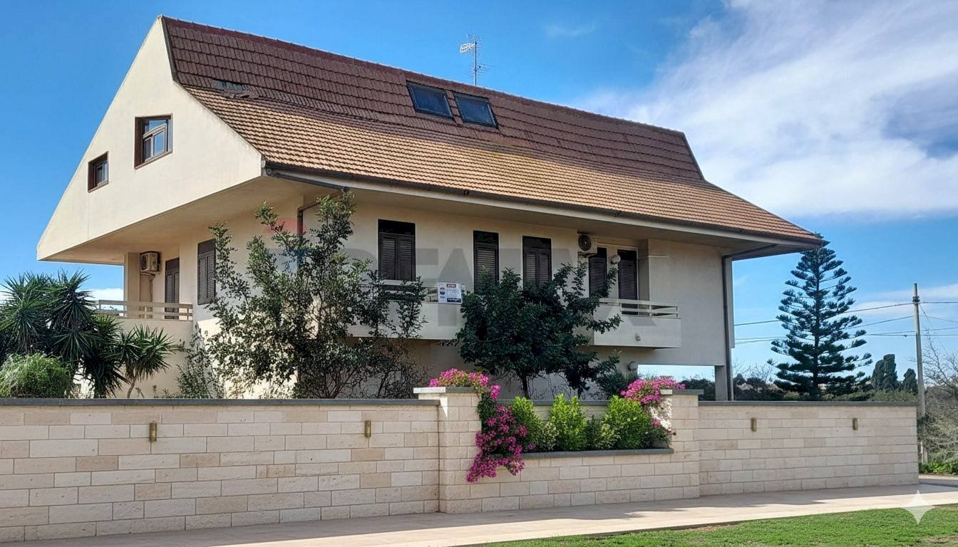 Casa all\'aperto - Villa Salvador Allende
 
2, Vittoria - photo 1