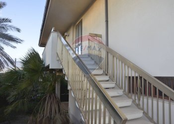 Scale - Villa Salvador Allende
 
2, Vittoria - foto 3