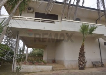 Edificio all\'aperto - Villa Salvador Allende
 
2, Vittoria - foto 40