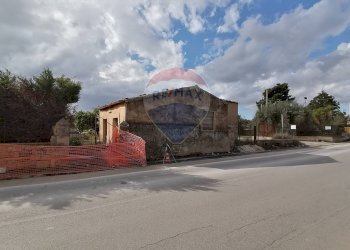 Edificio all\'aperto - Villa via Sandro Pertini strada provinciale 4 Comiso, Comiso - foto 1