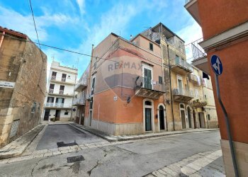 Edificio all\'aperto - Casa indipendente Via Gaetano Catro
 
13, Ragusa - foto 4