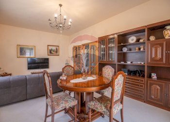 Sala da pranzo - Villa Bifamiliare Via NIno Bixio
 
62, Pozzallo - foto 7