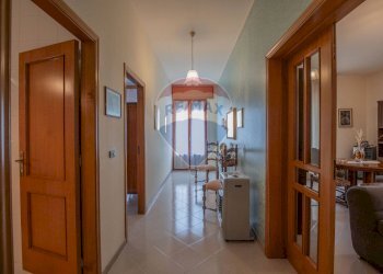 Hall / corridoio - Villa Bifamiliare Via NIno Bixio
 
62, Pozzallo - foto 8