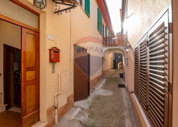 Edificio all\'aperto - Casa semi indipendente Vico del Forno
 
1, Villamagna - foto 5