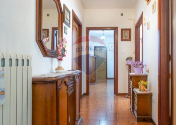 Hall / corridoio - Casa semi indipendente Vico del Forno
 
1, Villamagna - foto 2