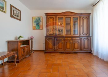 Soggiorno - Casa semi indipendente Vico del Forno
 
1, Villamagna - foto 9