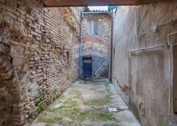 Casa all\'aperto - Casa semi indipendente Vico del Forno
 
1, Villamagna - foto 33