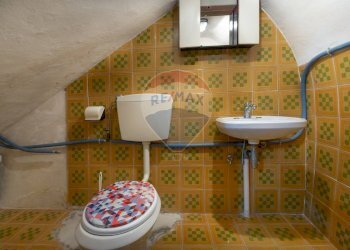 Bagno - Casa semi indipendente Vico del Forno
 
1, Villamagna - foto 34