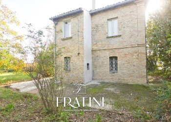 Foto 1 - Casa indipendente Via aprutina
 
32, Sant'Egidio alla Vibrata - foto 1