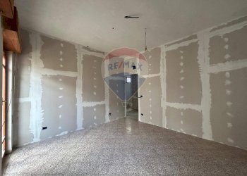 Stanza vuota - Quadrilocale Via Enrico Cosenza
 
81, Sant'Agata di Militello - foto 23