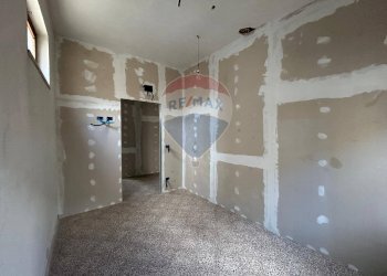 Stanza vuota - Quadrilocale Via Enrico Cosenza
 
81, Sant'Agata di Militello - foto 25