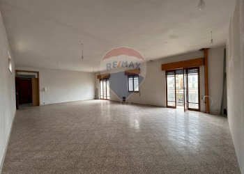 Stanza vuota - Quadrilocale Via Enrico Cosenza
 
81, Sant'Agata di Militello - foto 37