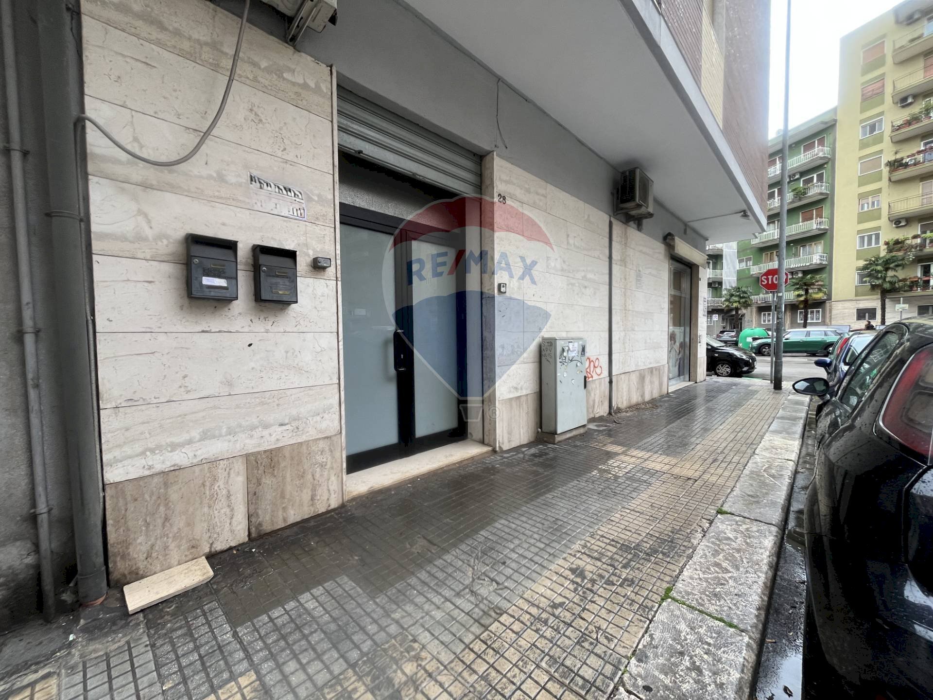 Edificio all\'aperto - Cantina / Solaio Via Luigi Milella
 
28, Bari - foto 1