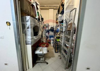 Dispensa di stoccaggio - Cantina / Solaio Via Luigi Milella
 
28, Bari - foto 4