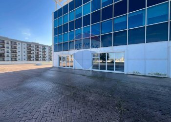 Edificio all\'aperto - Office Via Arturo Toscanini
 
19, Bari - photo 5