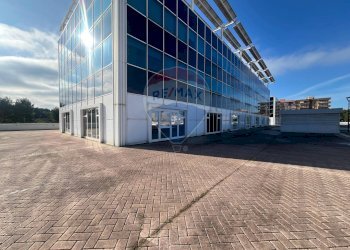 Edificio all\'aperto - Office Via Arturo Toscanini
 
19, Bari - photo 6