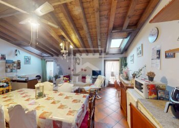 Foto 23 - Trilocale via montana
 
2, Toscolano-Maderno - foto 22