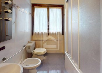 Foto 36 - Trilocale via montana
 
2, Toscolano-Maderno - foto 35