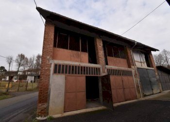 Facciata - Rustico via Serra Cora, Monale - foto 4