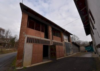 Facciata - Rustico via Serra Cora, Monale - foto 5