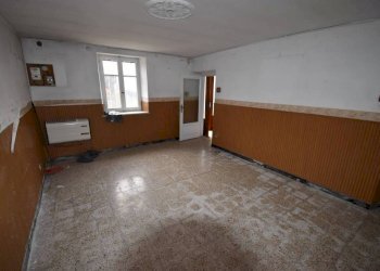 Stanza non arredata - Rustic via Serra Cora, Monale - photo 7