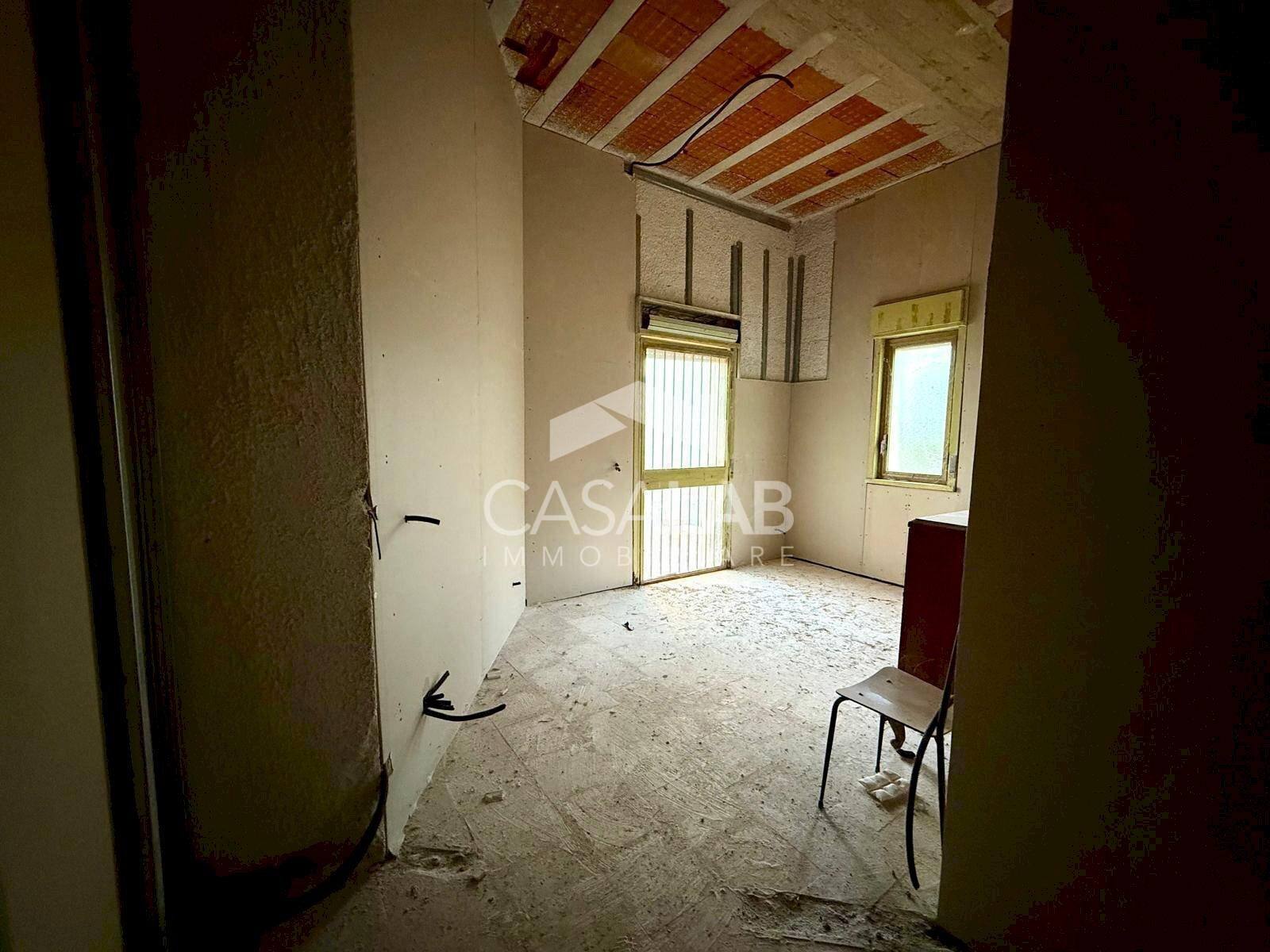 Foto 2 - Trilocale via costa buffa
 
33, Carini - foto 2