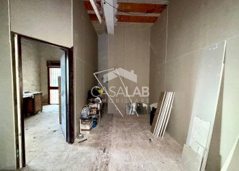 Foto 4 - Trilocale via costa buffa
 
33, Carini - foto 4