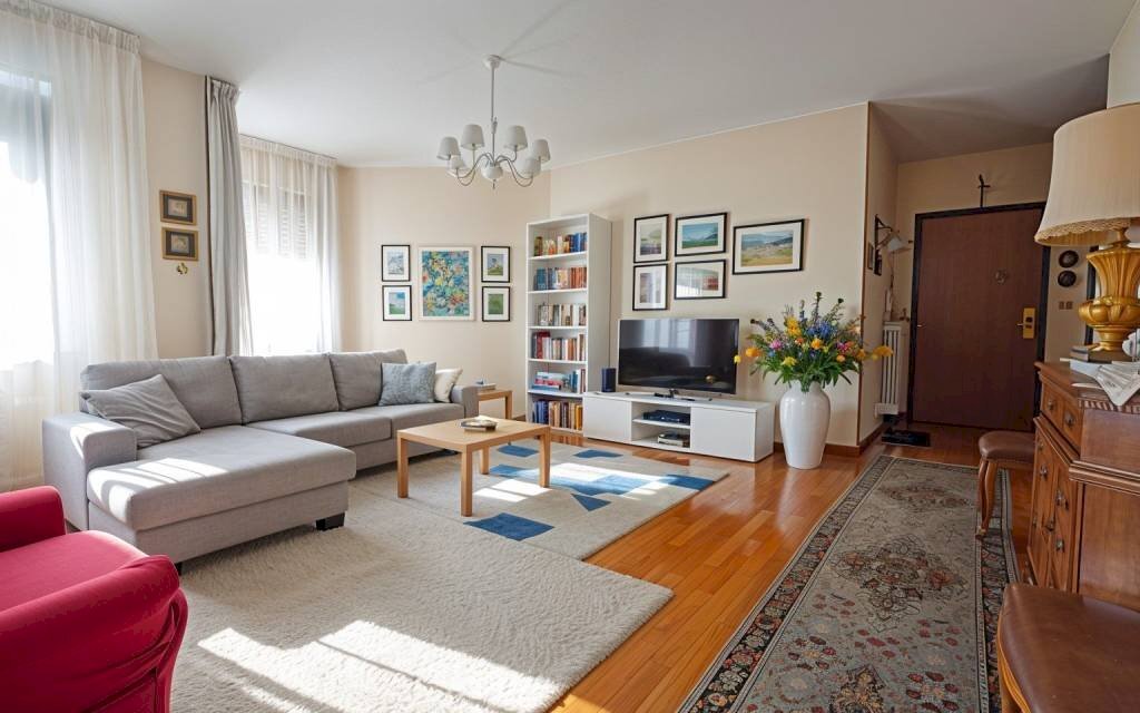 Salone - Four-room apartment via Giacomo Leopardi, 6/A, Mondovì - photo 2