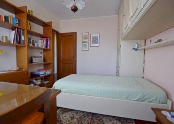 Camera da letto - Quadrilocale via Giacomo Leopardi, 6/A, Mondovì - foto 18
