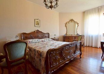 Camera da letto - Quadrilocale via Giacomo Leopardi, 6/A, Mondovì - foto 20